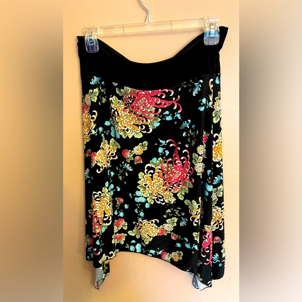 Floral stretch  skirt size L